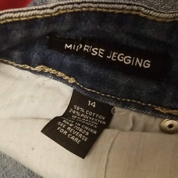 Rue 21 Mid Rise Jegging - Picture 2 of 4